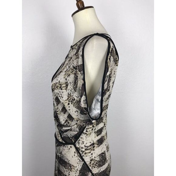 BCBGMaxAzria Print Stretch Bodycon Dress - Picture 8 of 12